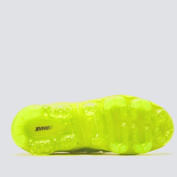 Brand New vapor max plus size 9 - Picture 4 of 4